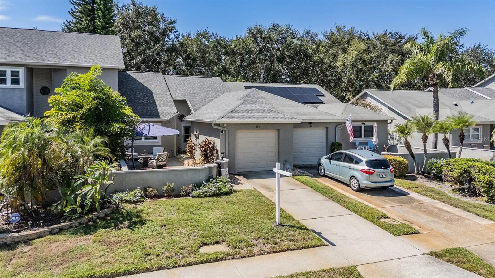 136 HUNTER CT