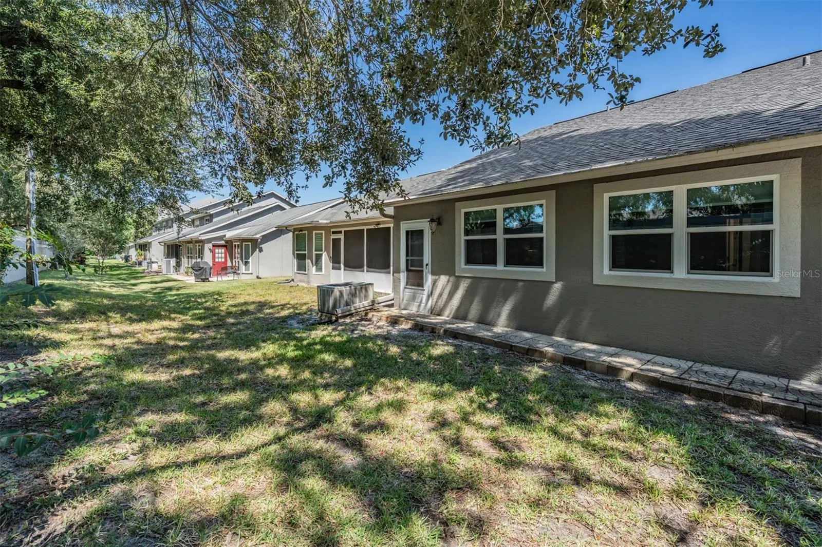136 HUNTER CT