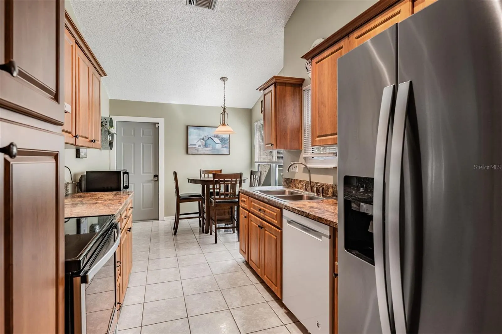 136 HUNTER CT