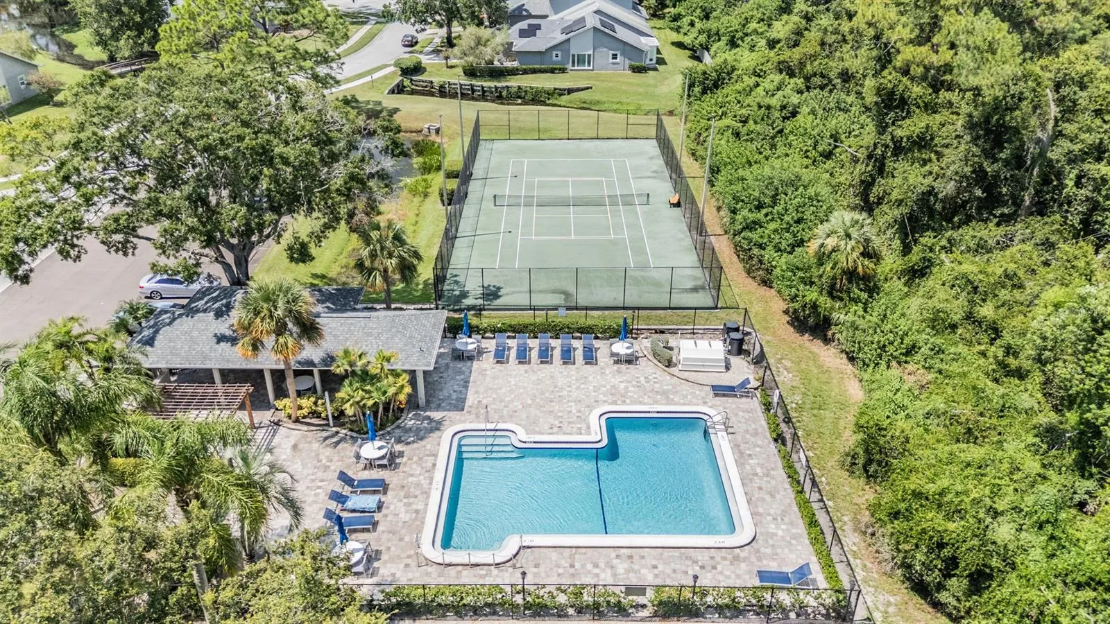136 HUNTER CT