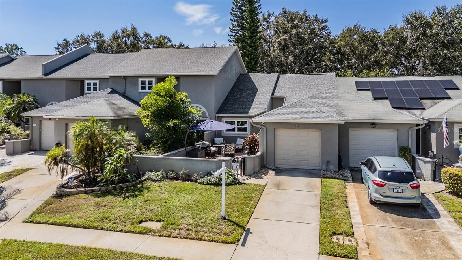 136 HUNTER CT