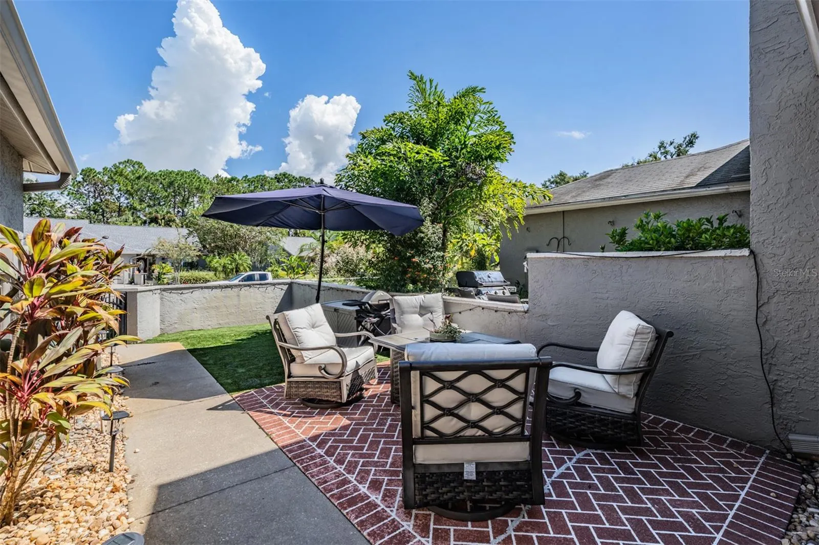 136 HUNTER CT