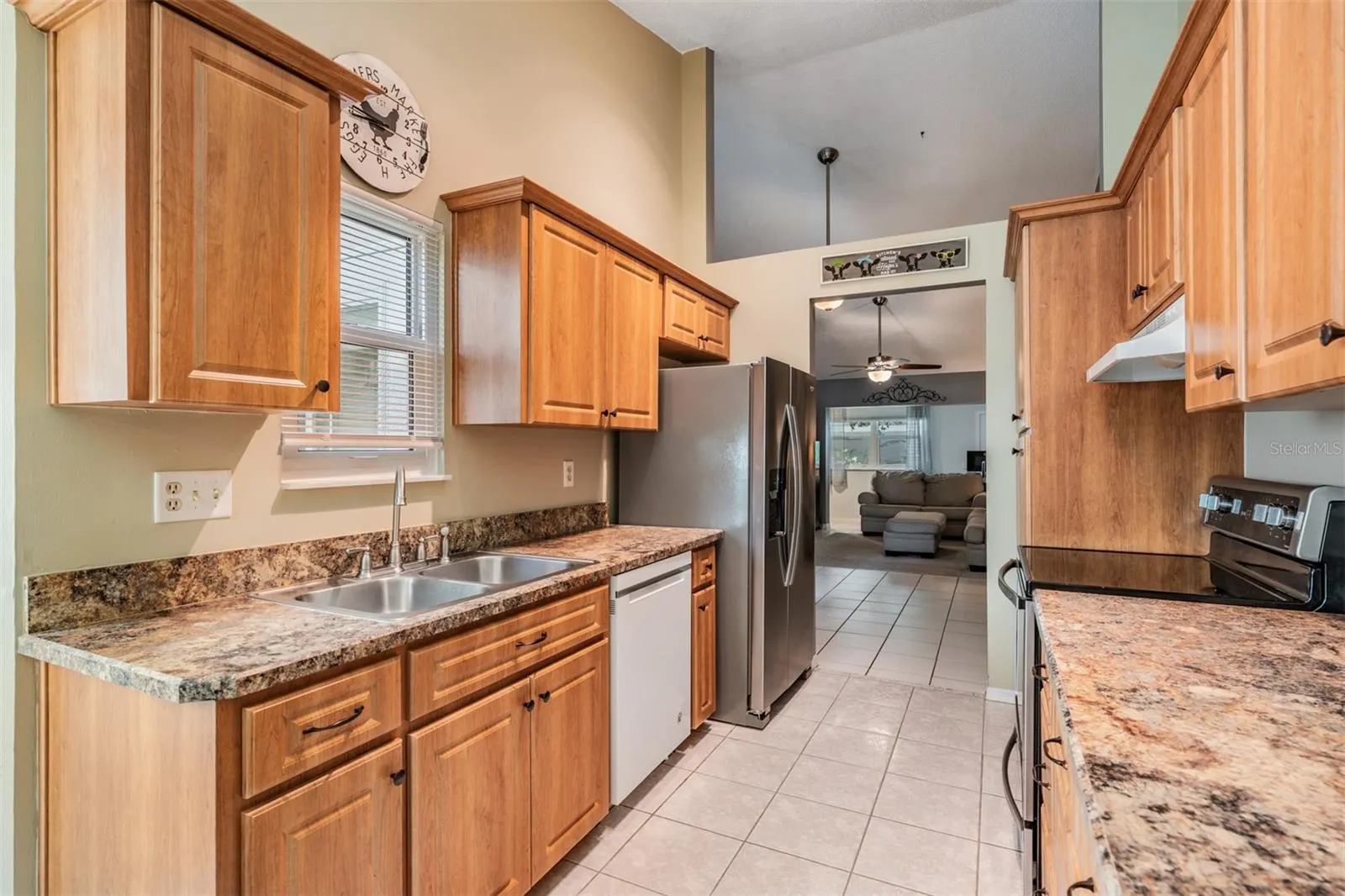 136 HUNTER CT