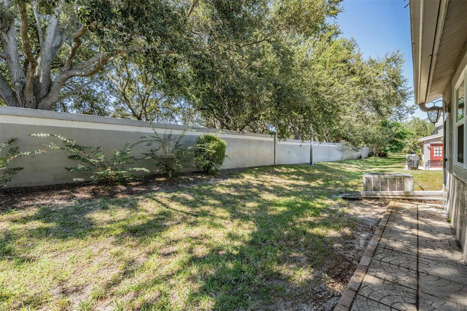 136 HUNTER CT