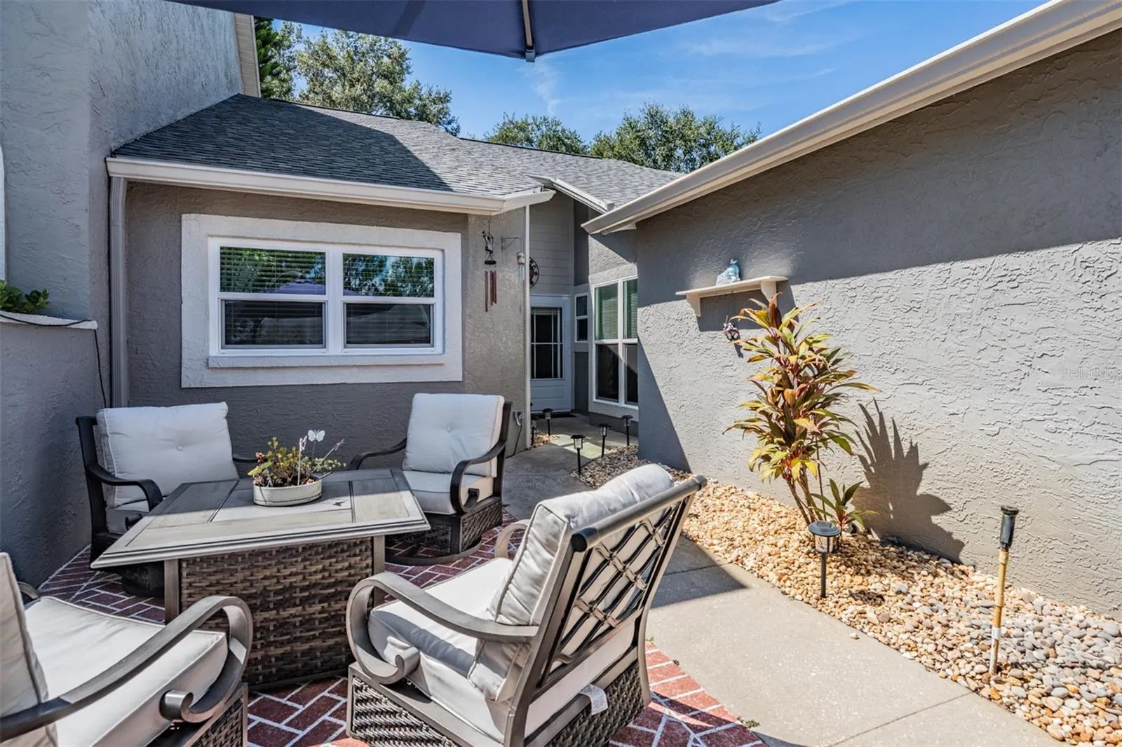 136 HUNTER CT