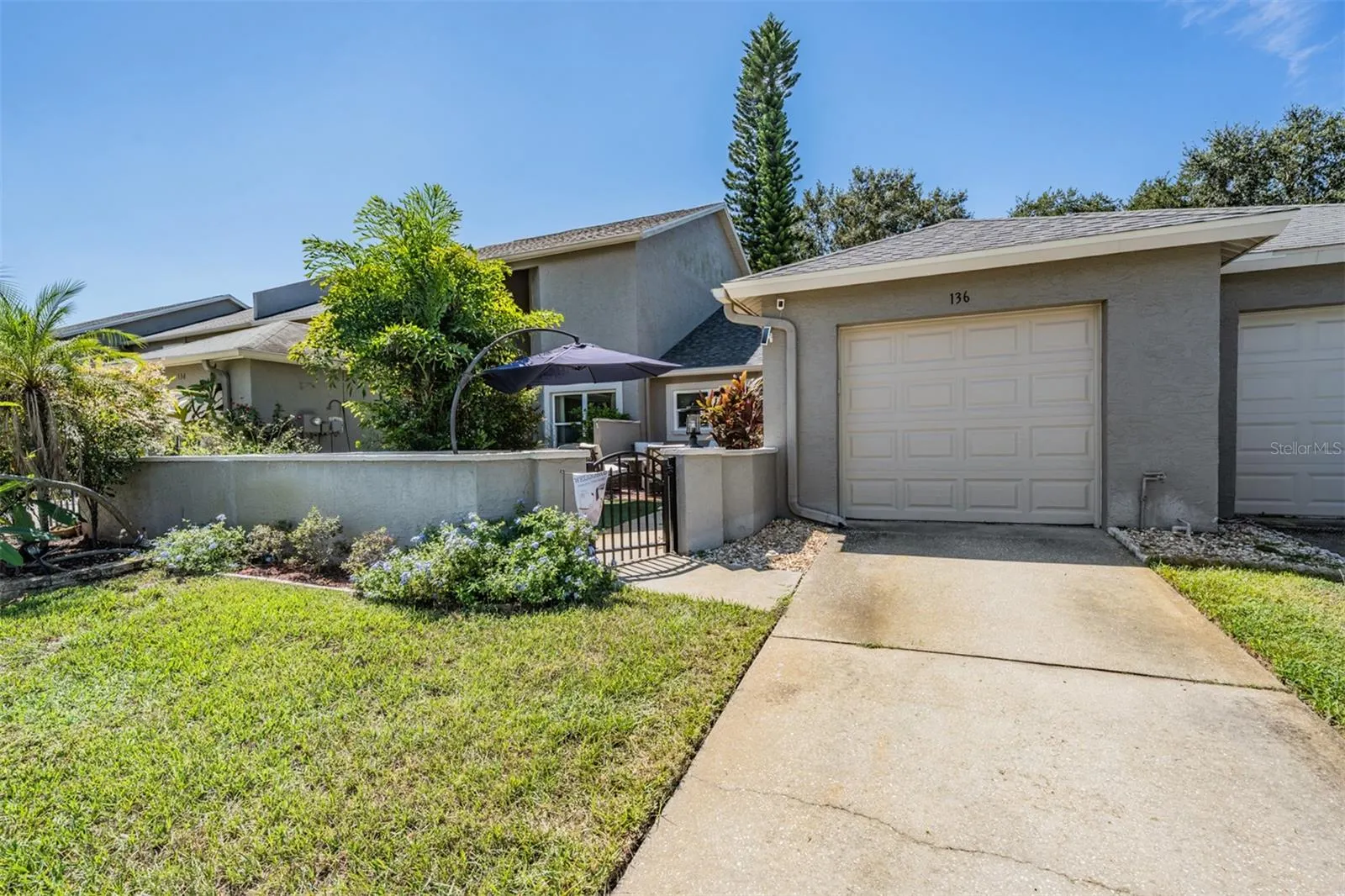 136 HUNTER CT