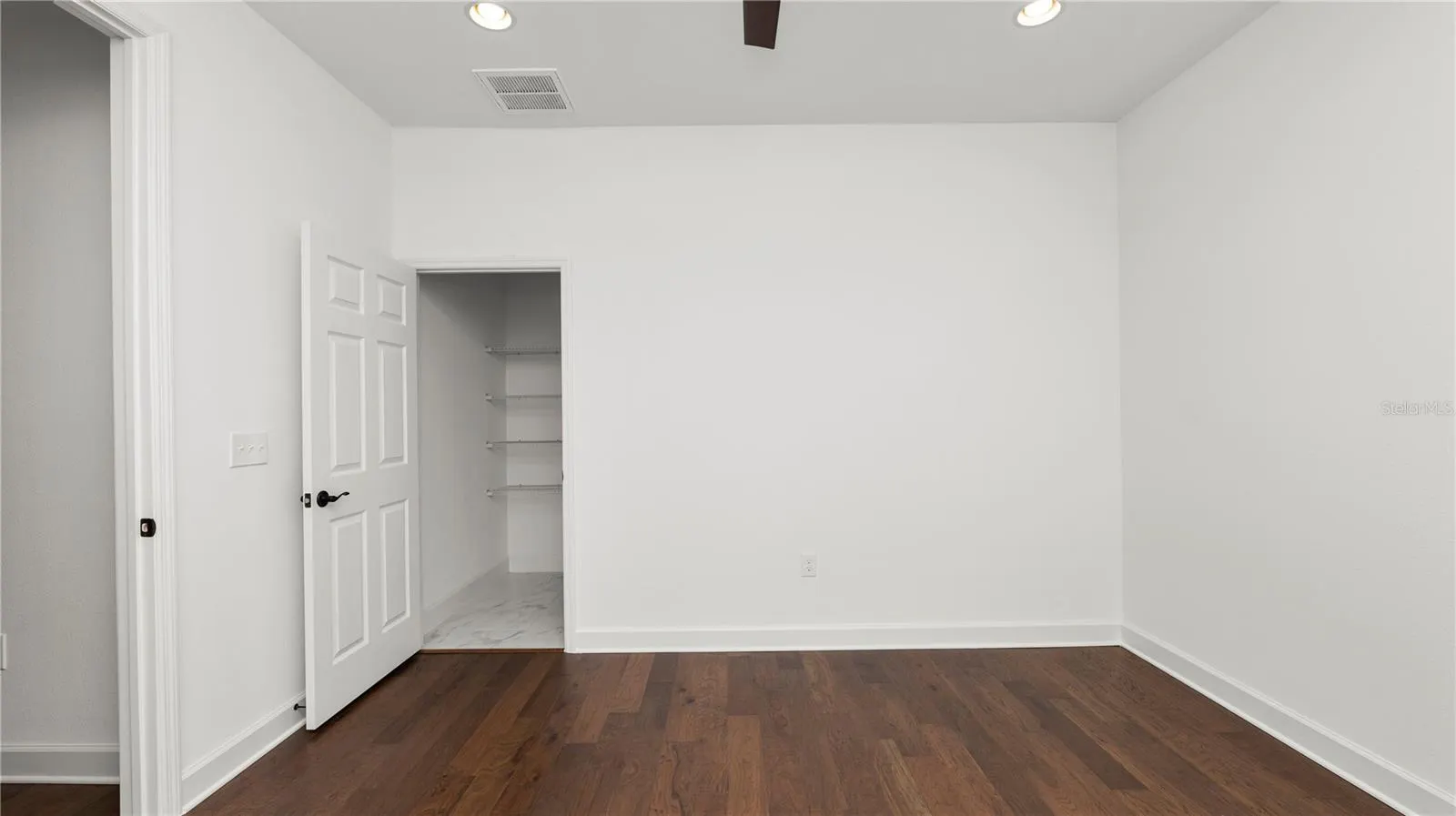 2561 ROGERS RD
