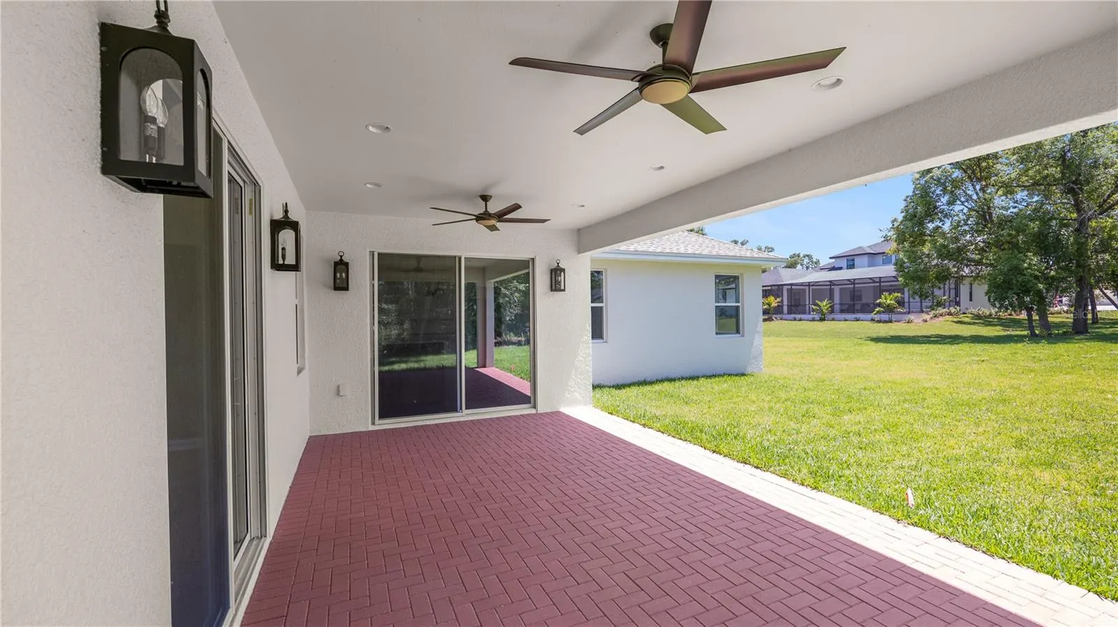 2561 ROGERS RD