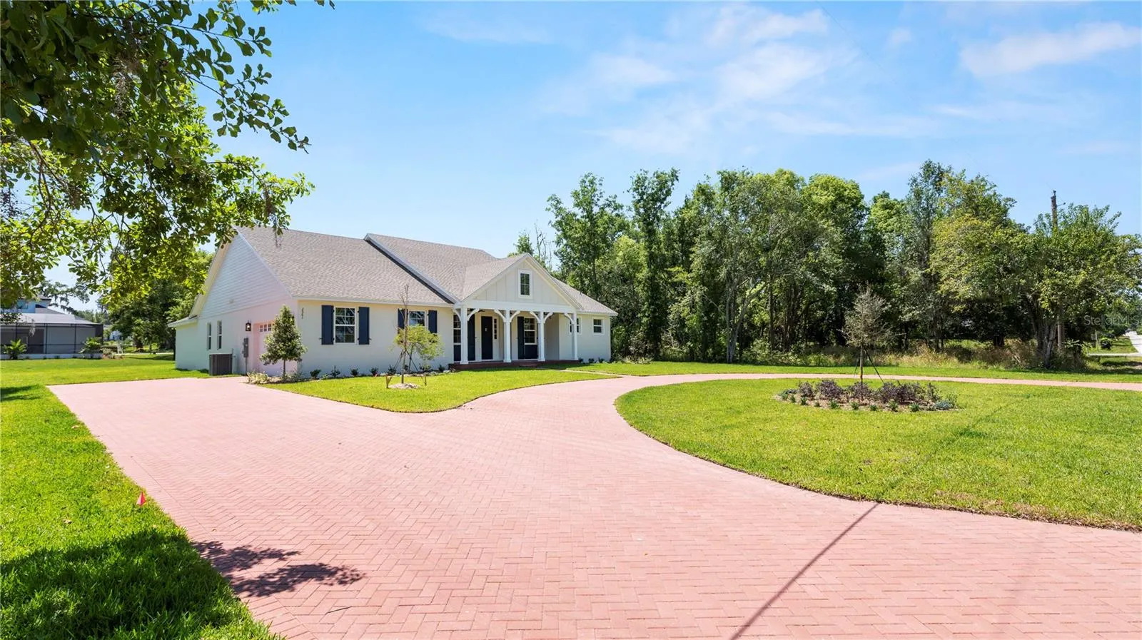 2561 ROGERS RD