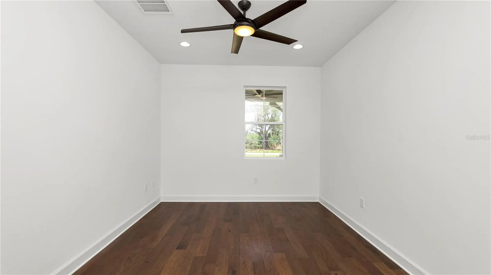 2561 ROGERS RD