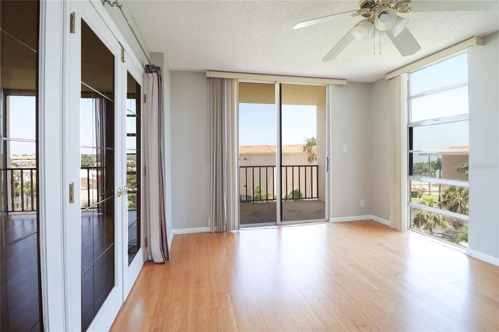 7400 SUN ISLAND DR S #501, #501