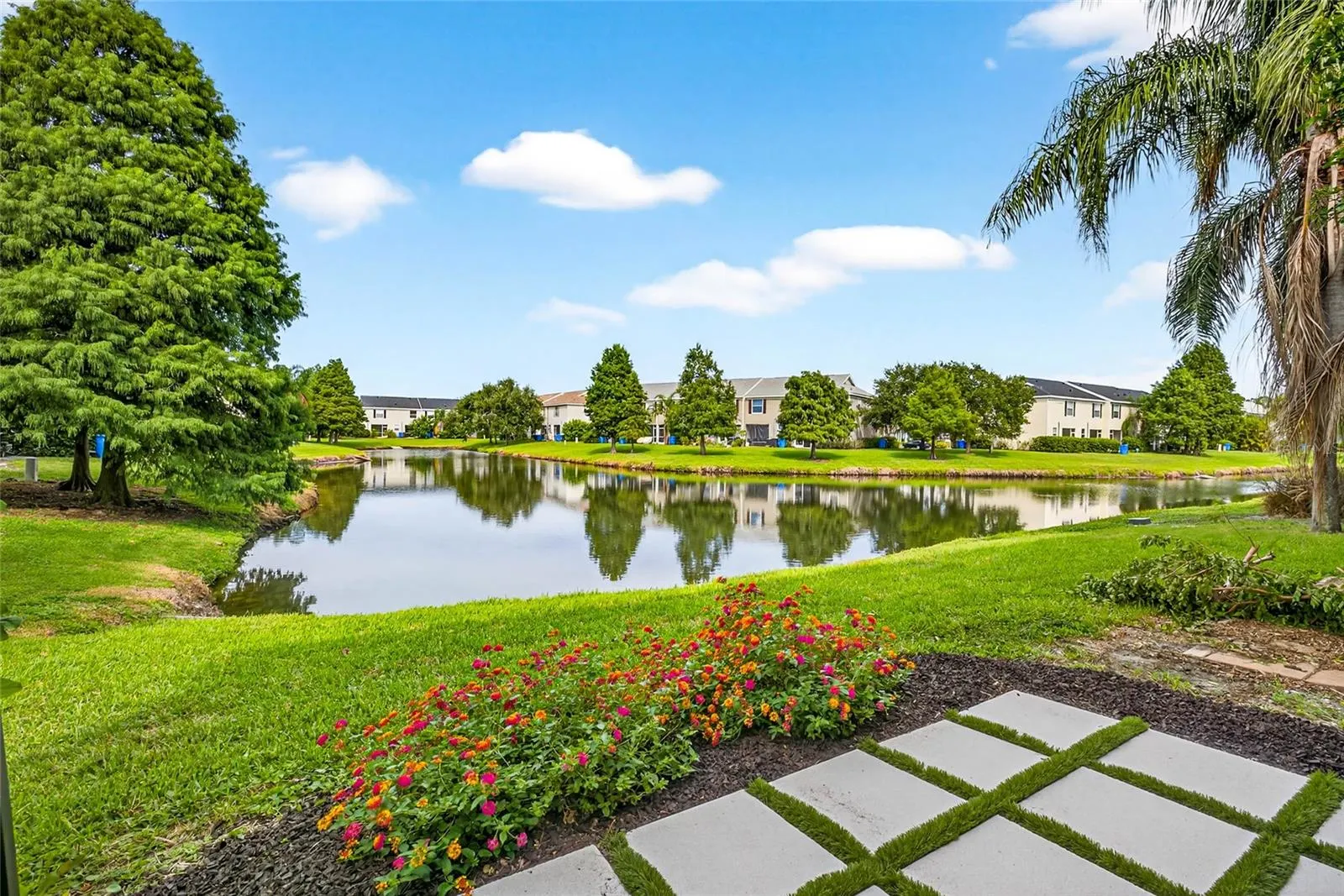 12351 COUNTRY WHITE CIR
