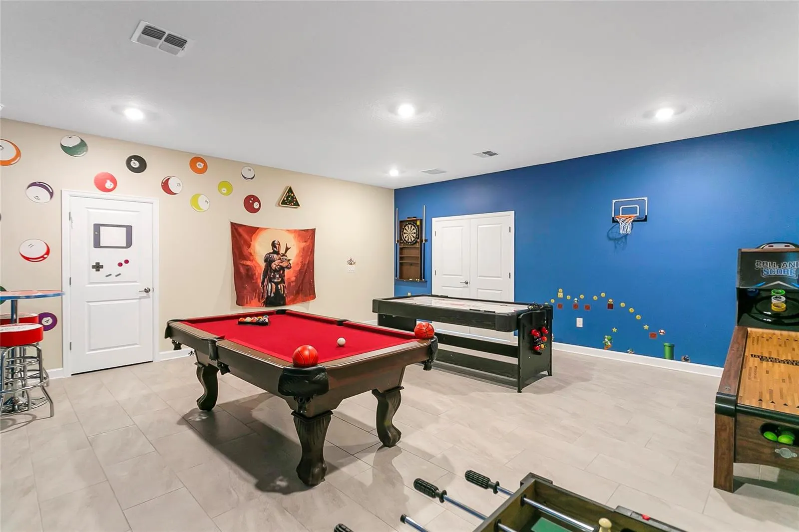 1154 DROP LN