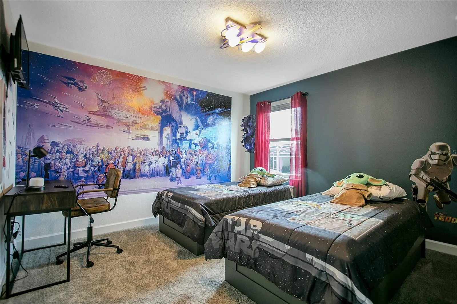 1154 DROP LN