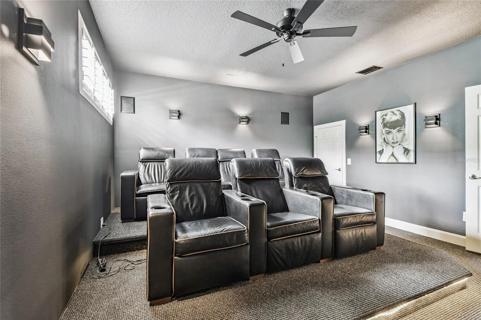 1925 FLORESTA VIEW DR