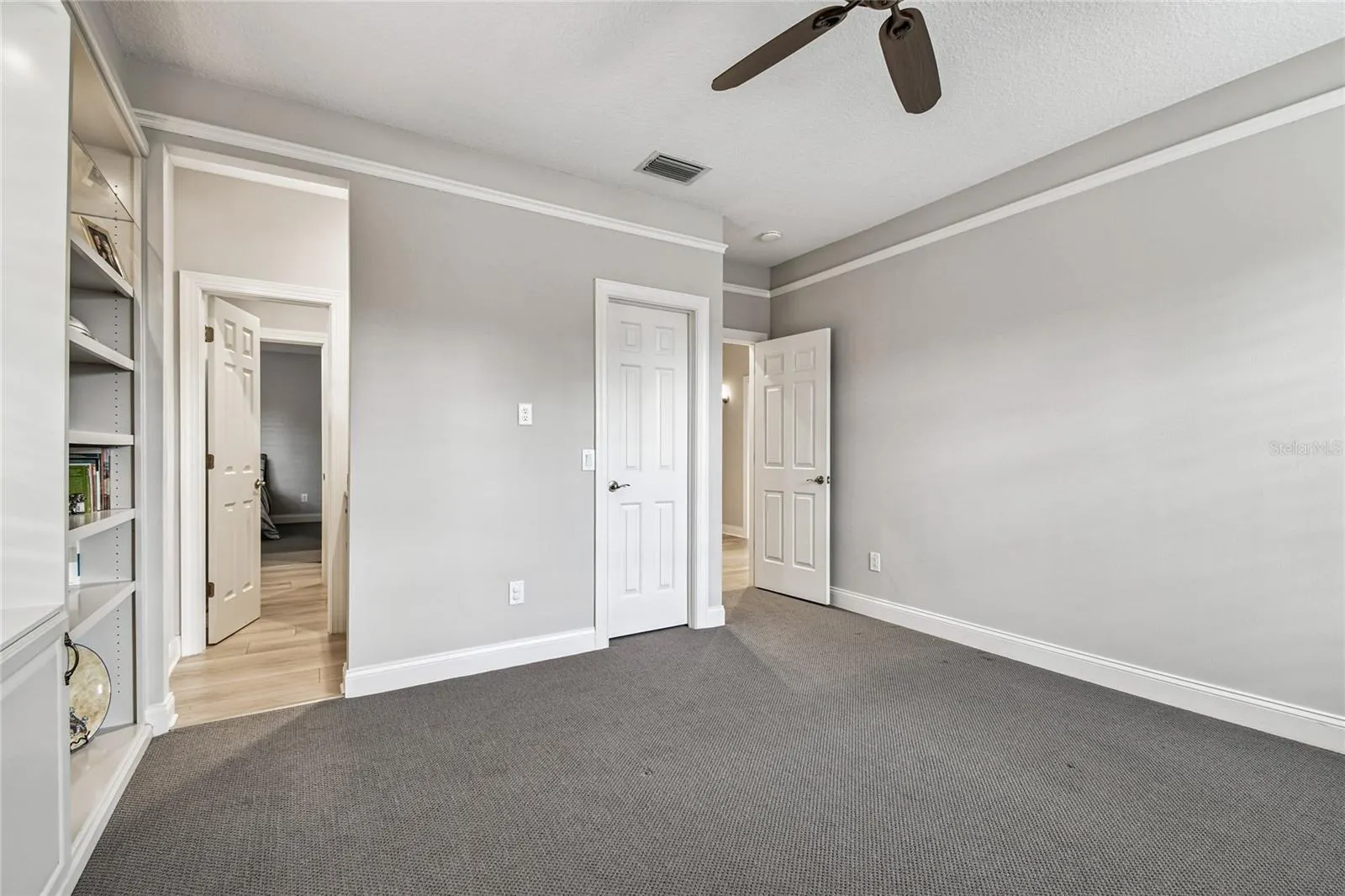 1925 FLORESTA VIEW DR