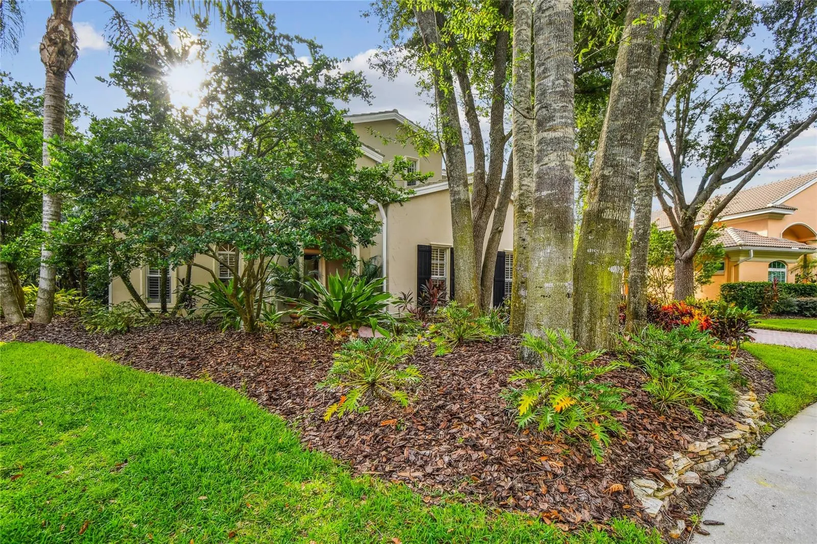 1925 FLORESTA VIEW DR