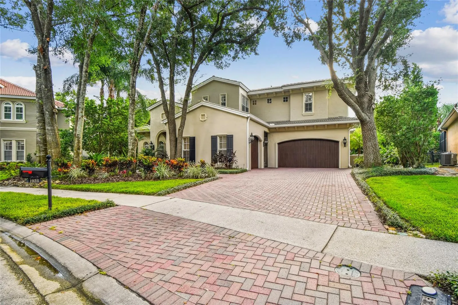 1925 FLORESTA VIEW DR