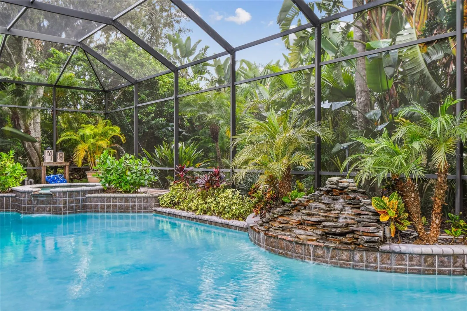1925 FLORESTA VIEW DR