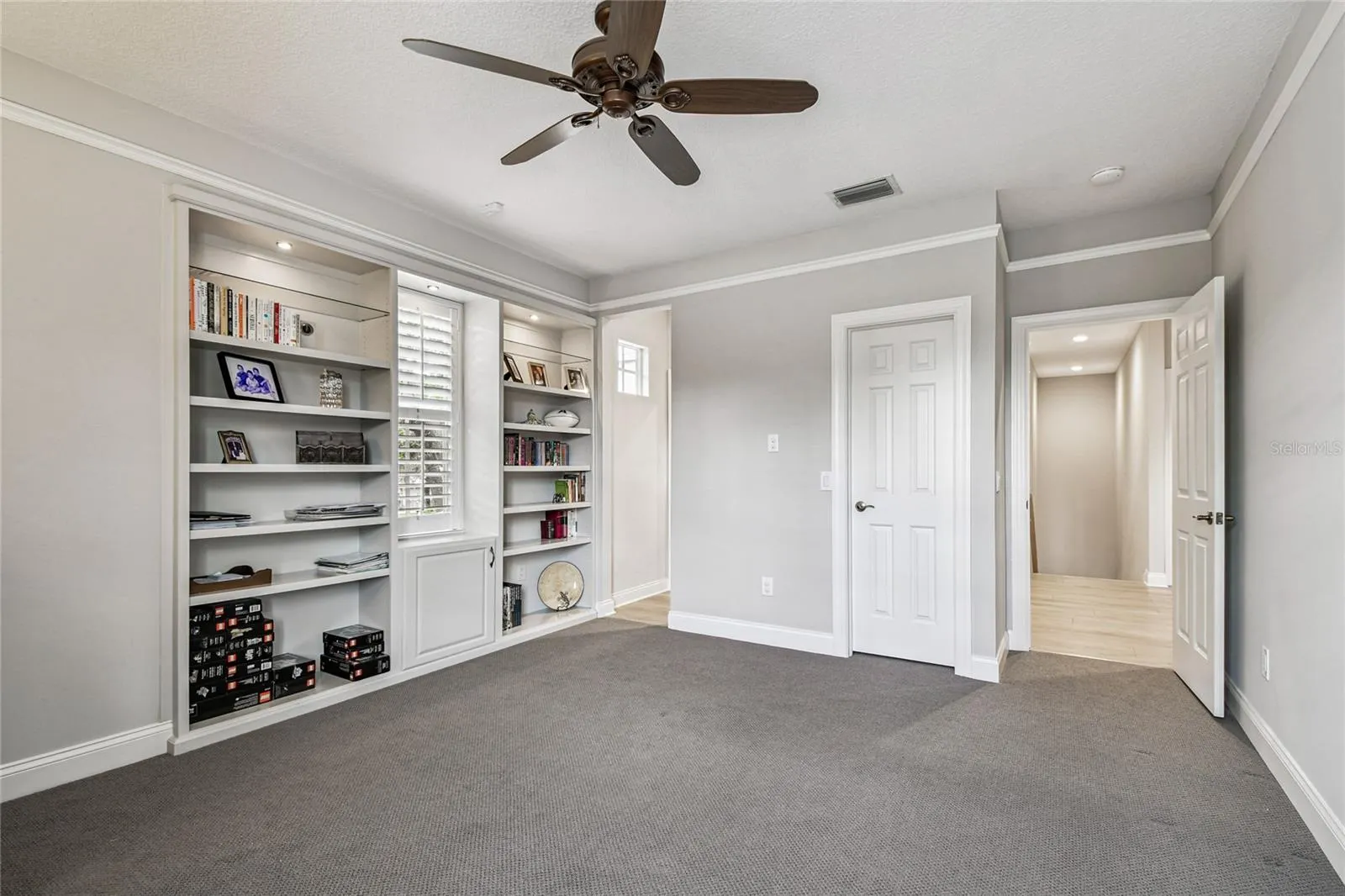 1925 FLORESTA VIEW DR