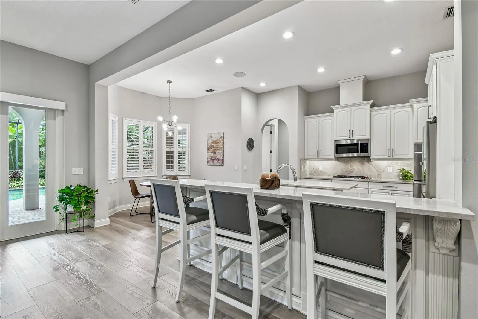 1925 FLORESTA VIEW DR