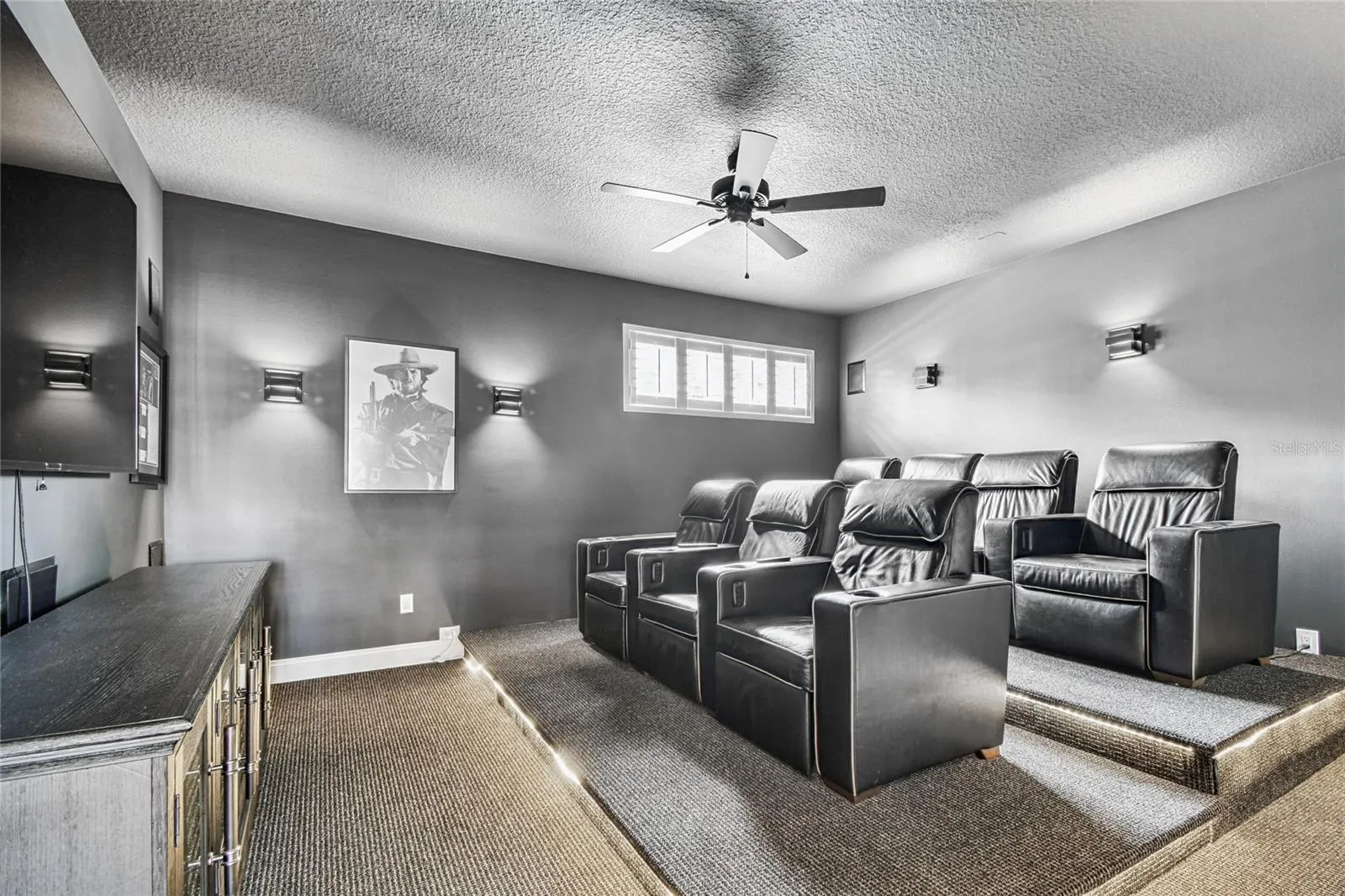 1925 FLORESTA VIEW DR