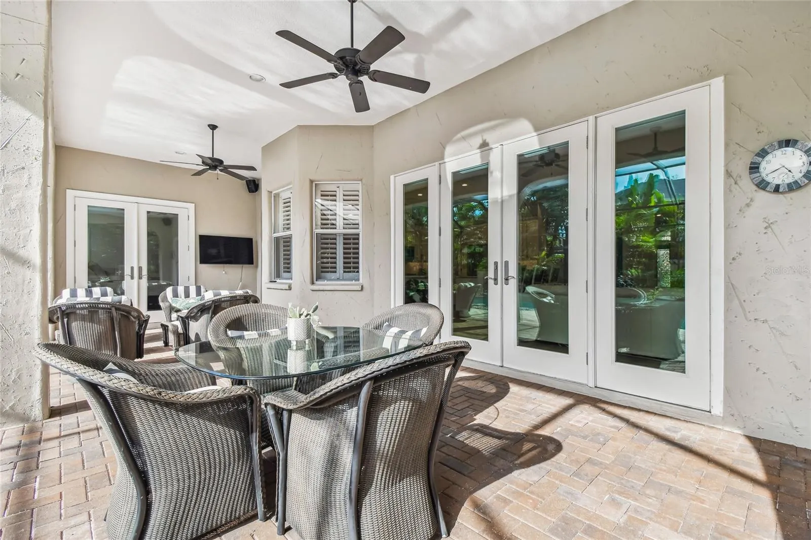 1925 FLORESTA VIEW DR