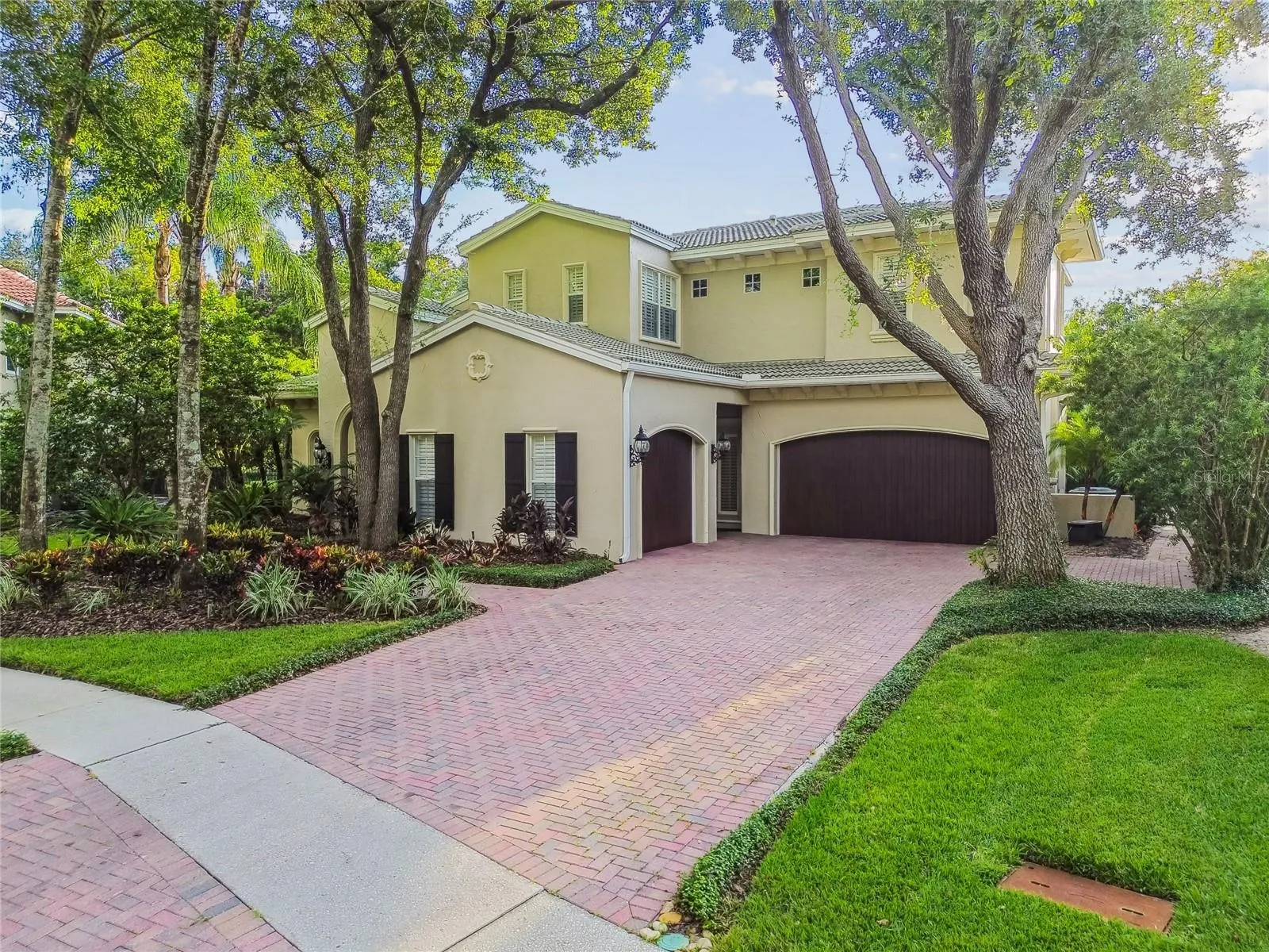 1925 FLORESTA VIEW DR