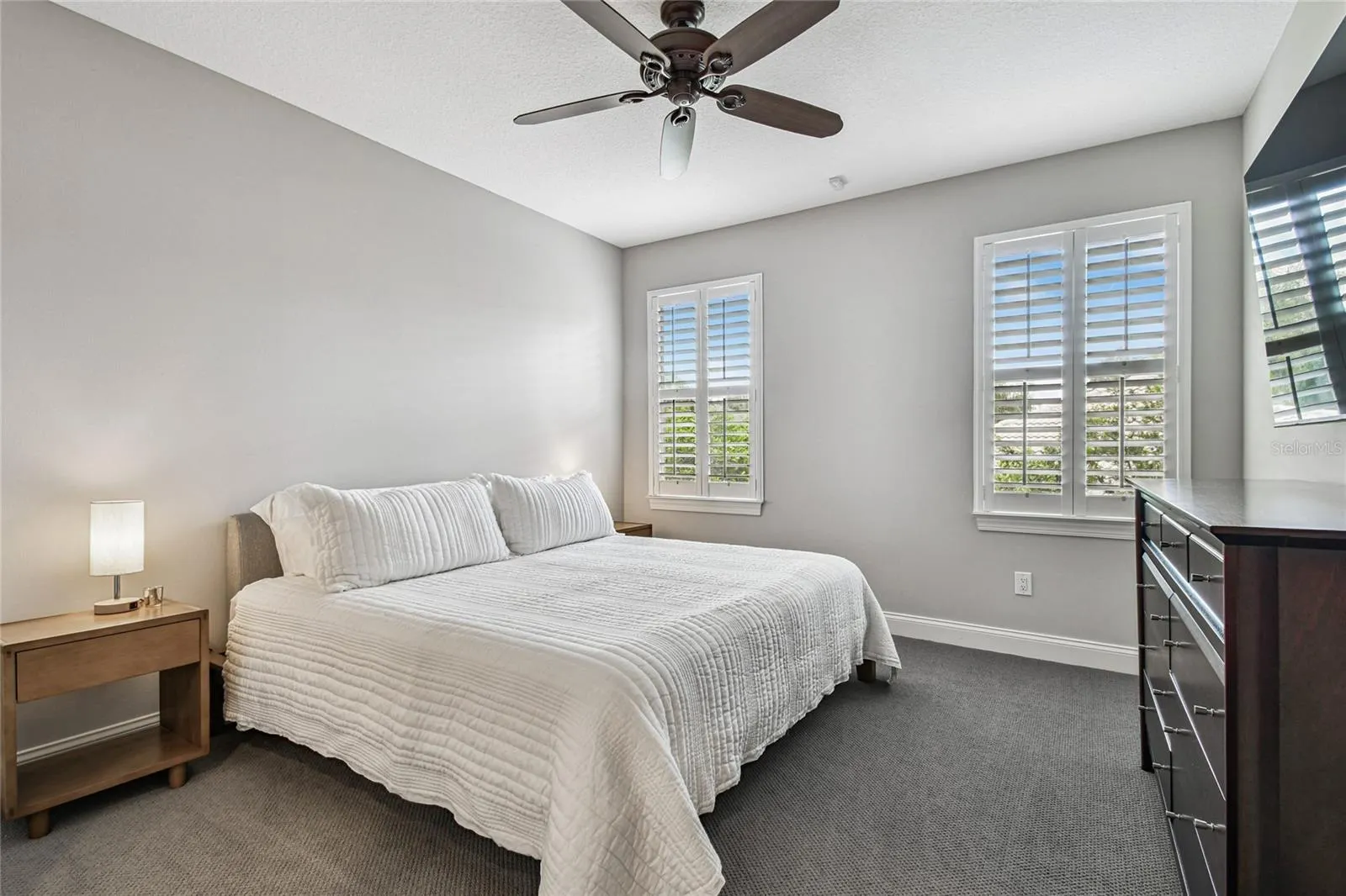 1925 FLORESTA VIEW DR