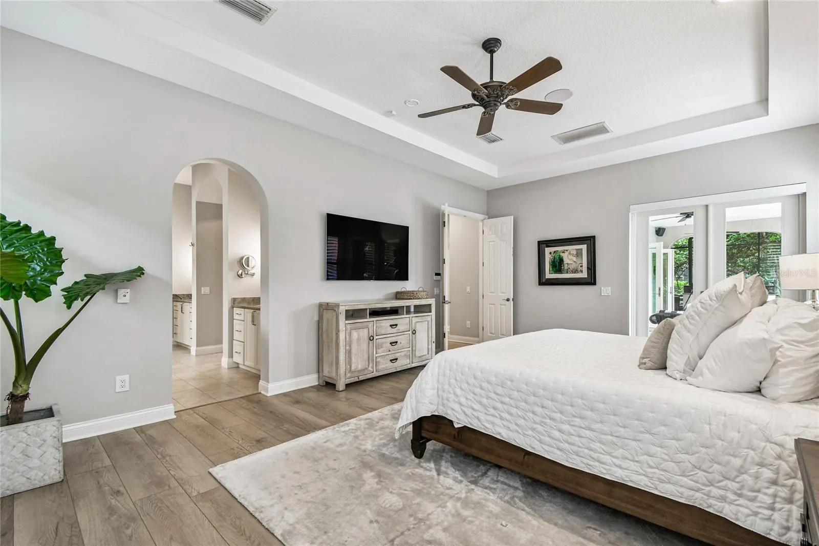 1925 FLORESTA VIEW DR