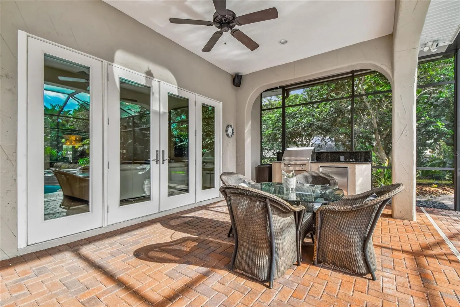 1925 FLORESTA VIEW DR