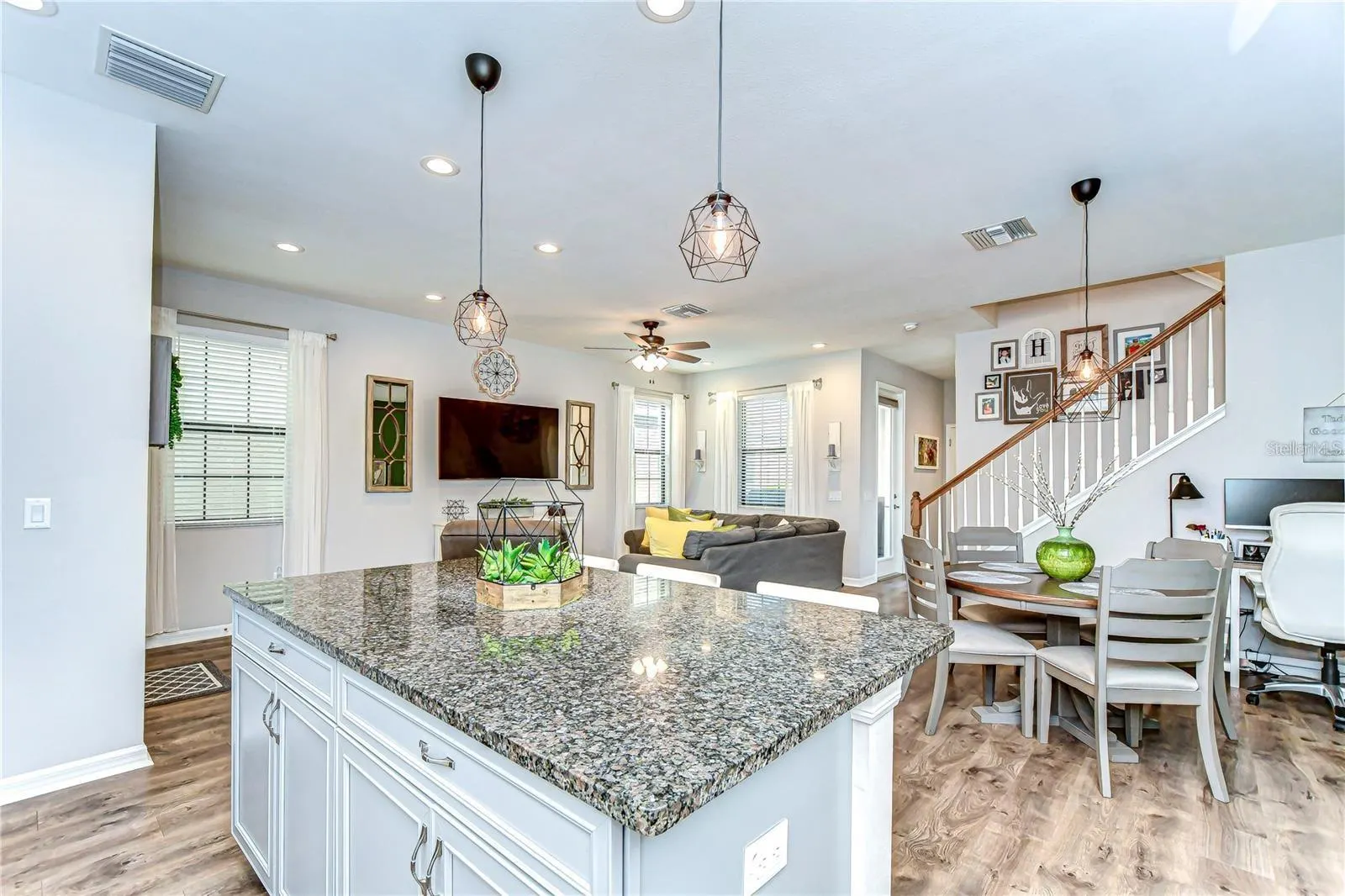 5703 COLONY GLEN RD