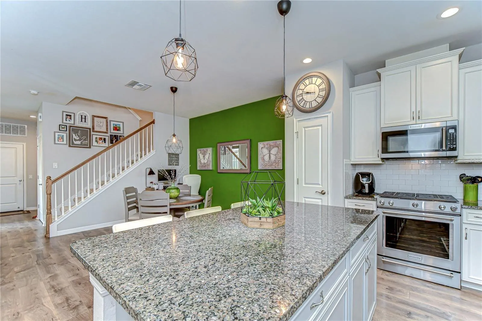 5703 COLONY GLEN RD