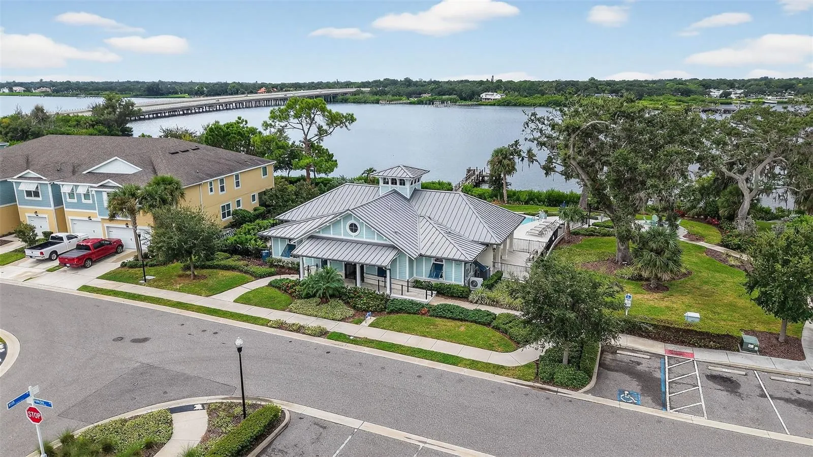 2007 PALM KEY AVE