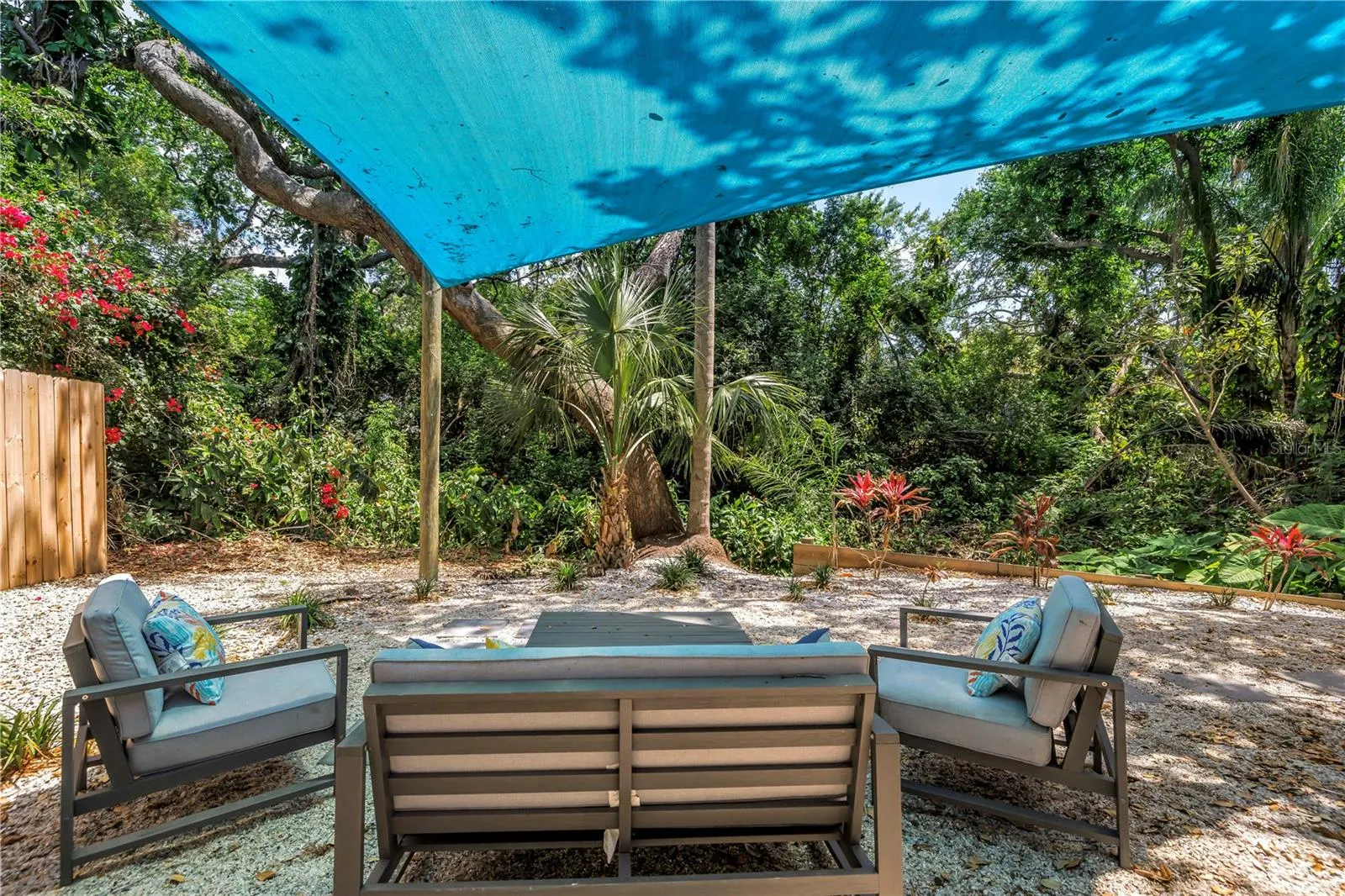 3518 POCAHONTAS DR