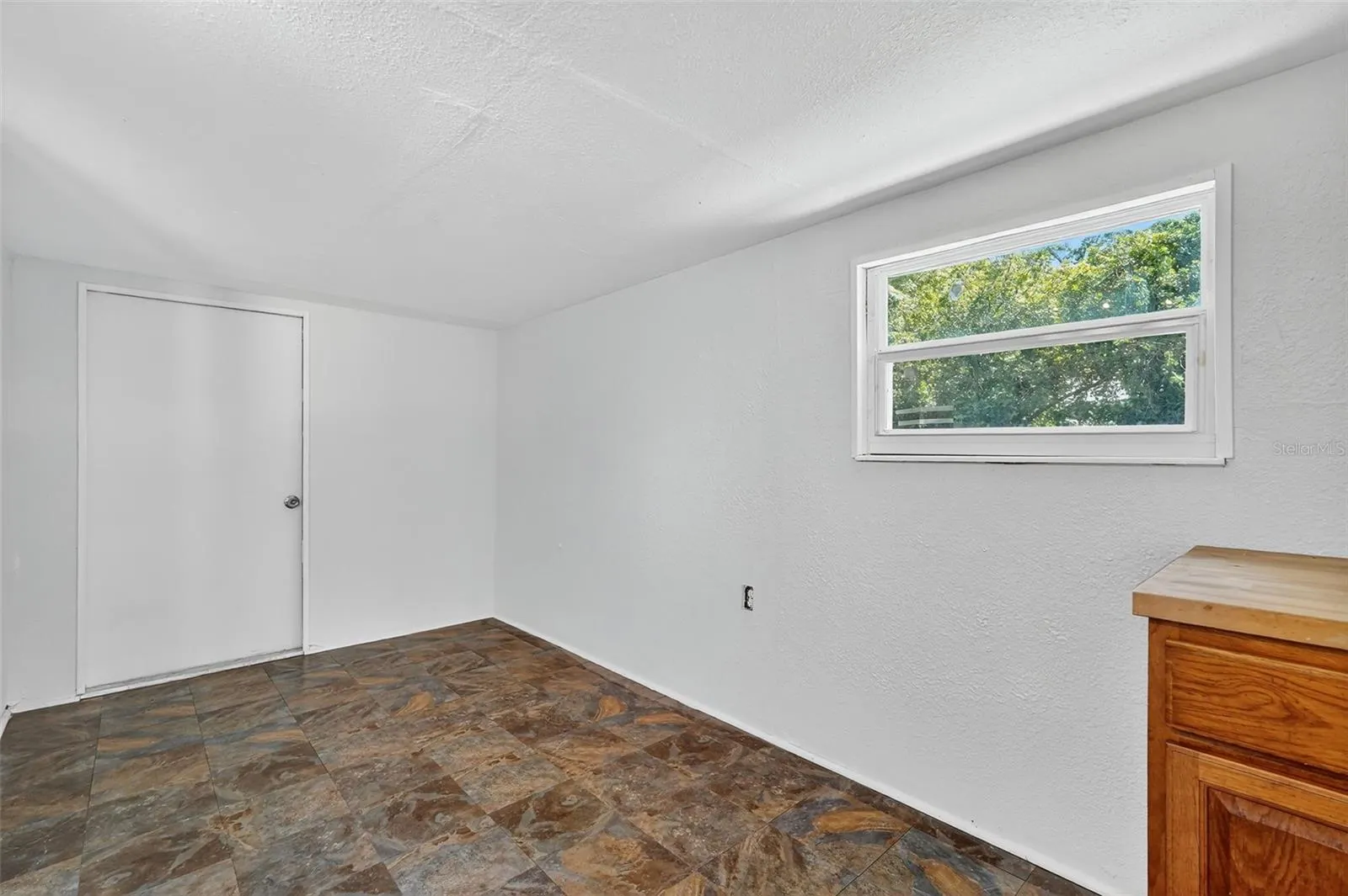 1565 SCRANTON AVE