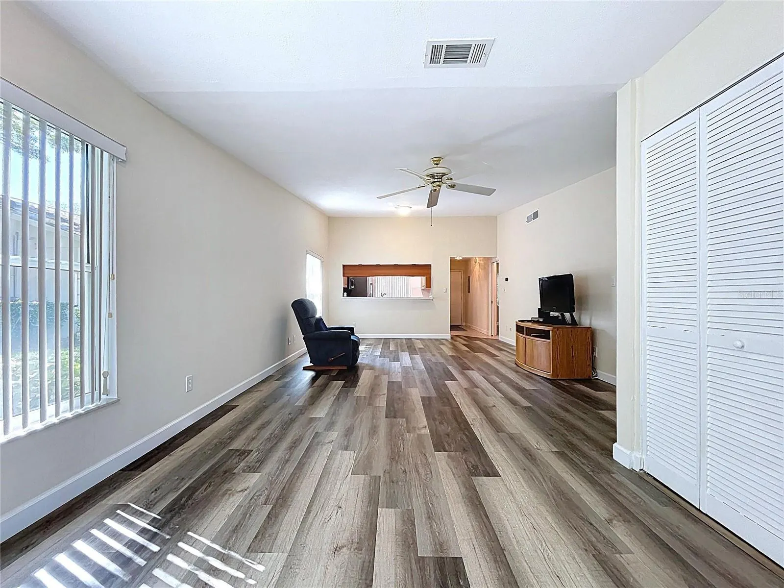 1535 NURSERY RD #107, #107