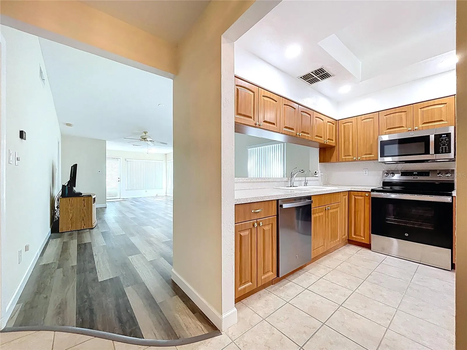 1535 NURSERY RD #107, #107