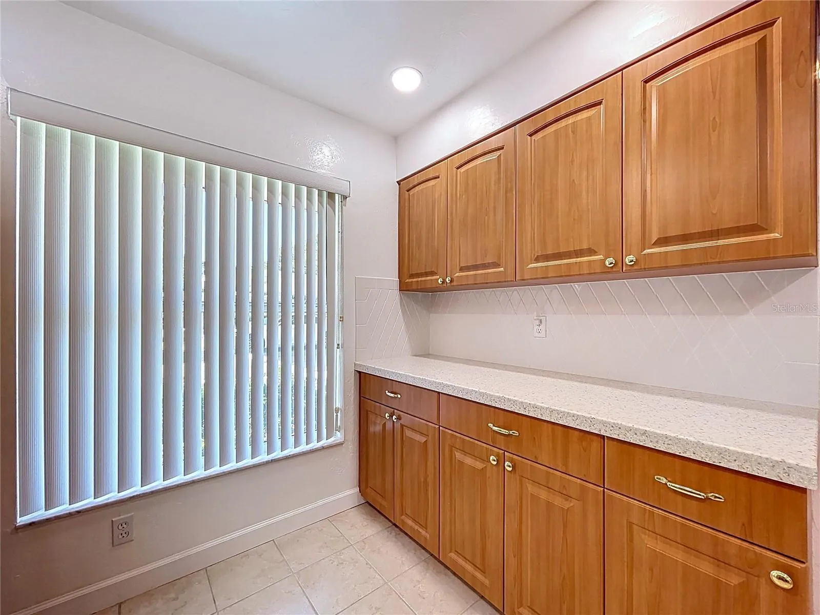 1535 NURSERY RD #107, #107