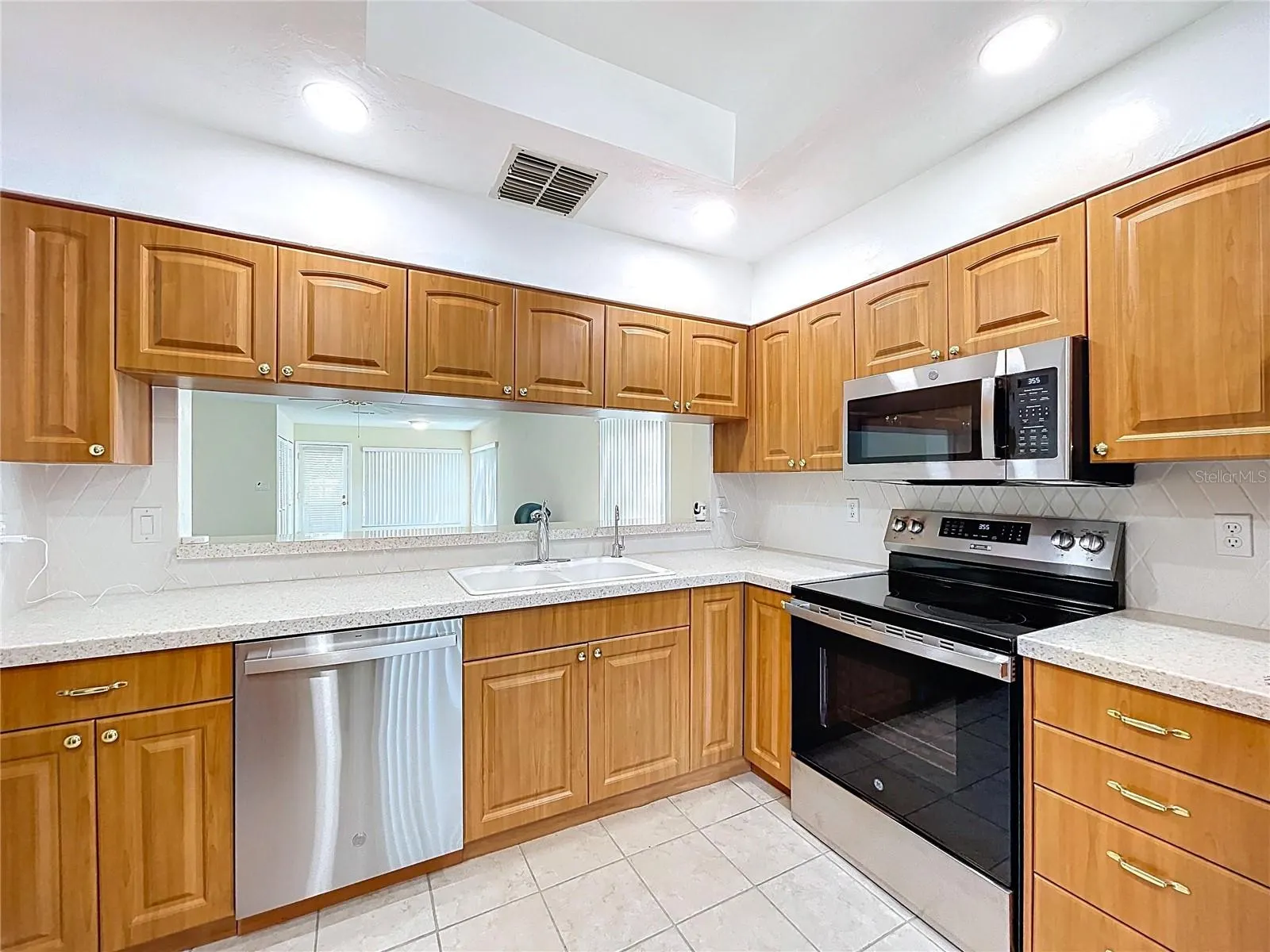 1535 NURSERY RD #107, #107