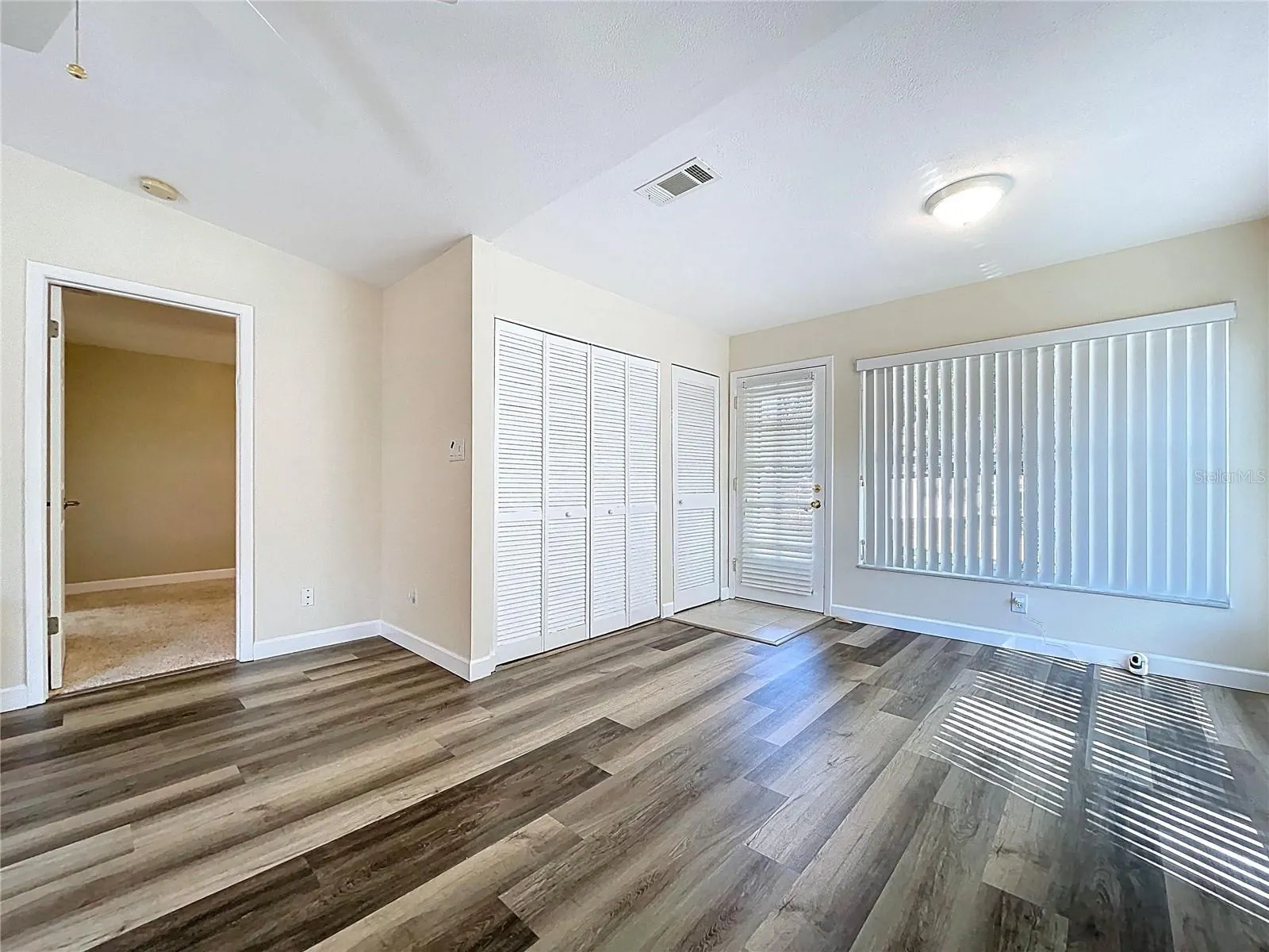 1535 NURSERY RD #107, #107