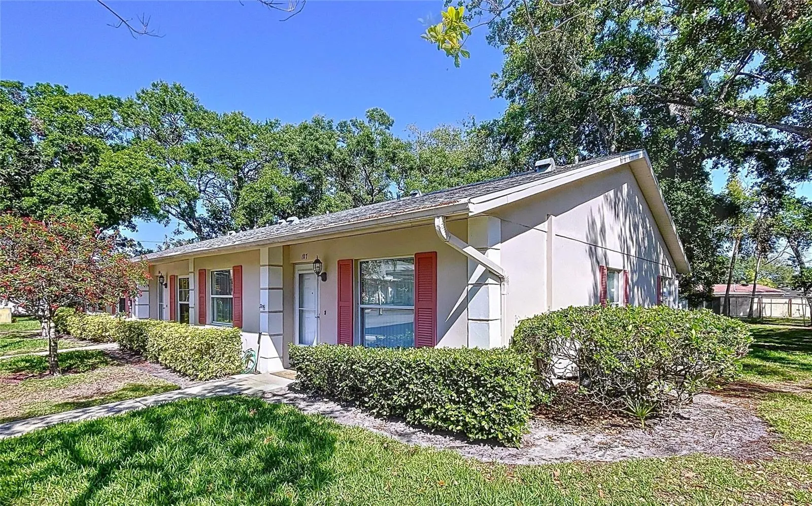 1535 NURSERY RD #107, #107