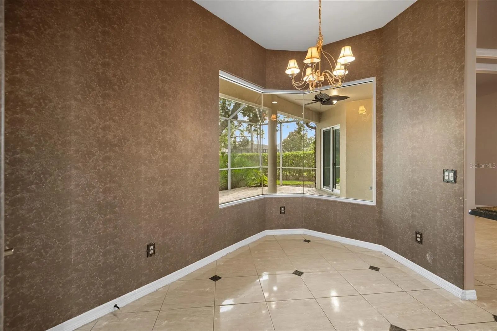 708 ANNA HOPE LN
