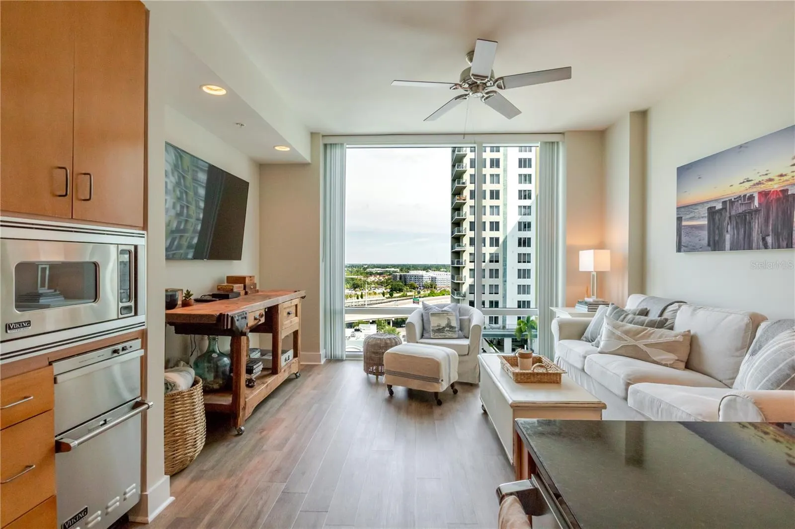 1120 E KENNEDY BLVD #1520, #1520