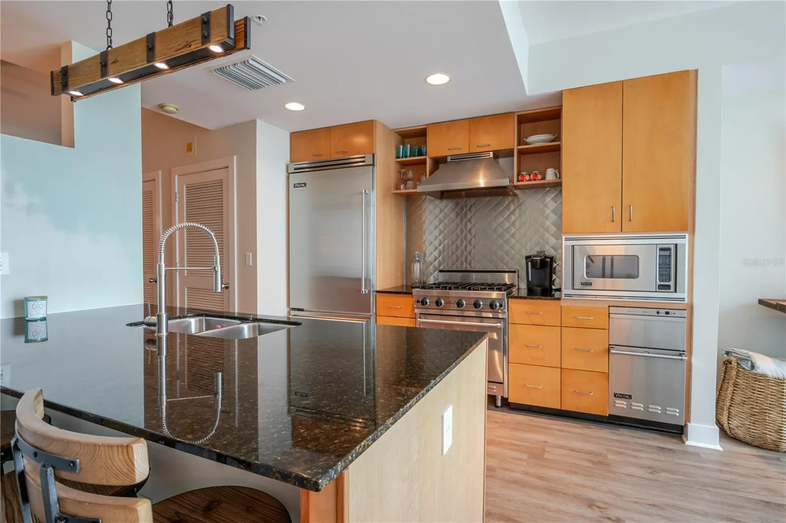 1120 E KENNEDY BLVD #1520, #1520