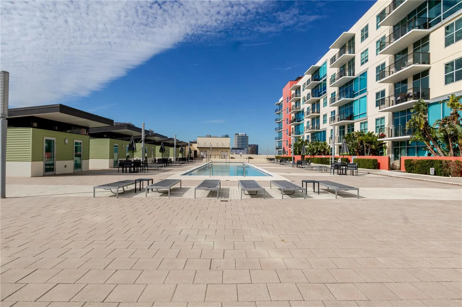 1120 E KENNEDY BLVD #1520, #1520