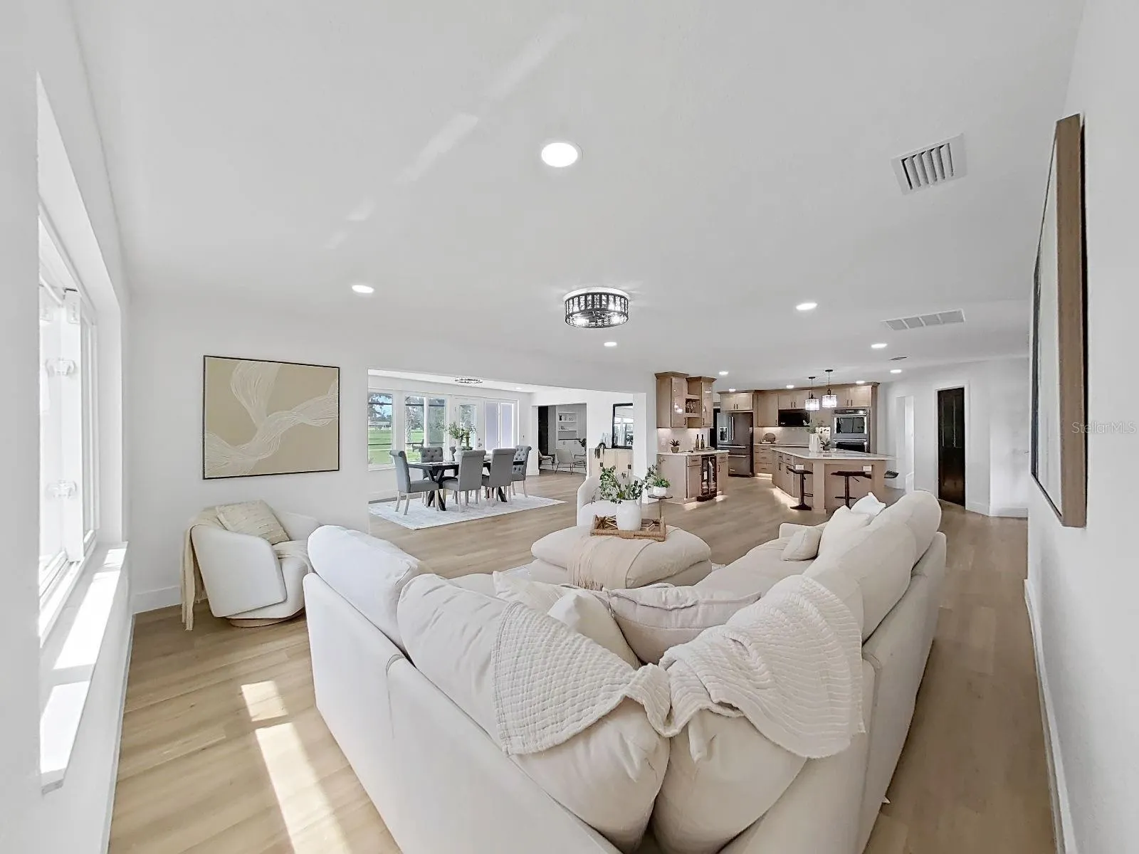 9022 ST ANDREWS DR