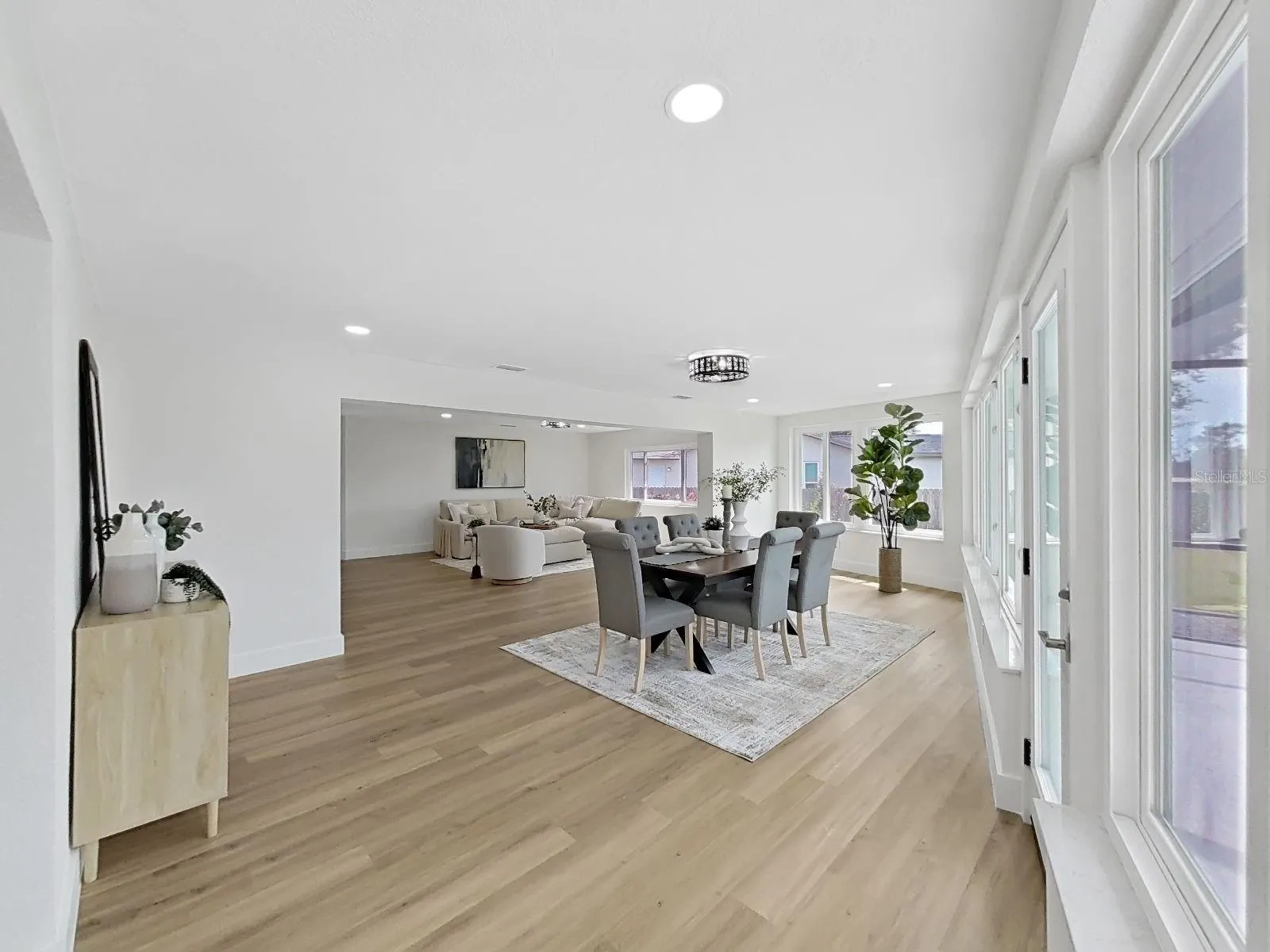 9022 ST ANDREWS DR