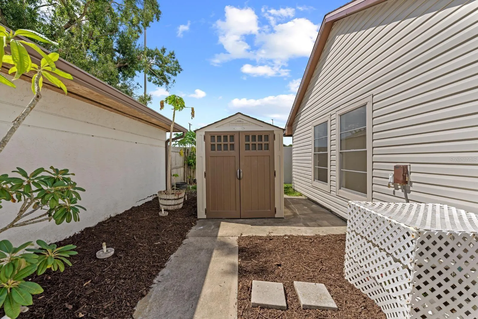 10813 VENICE CIR