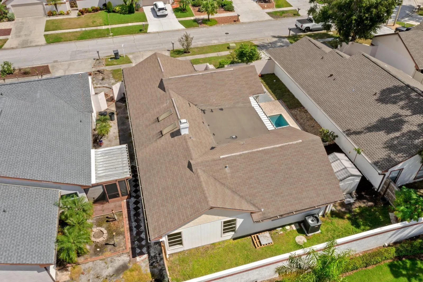10813 VENICE CIR
